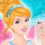 Cinderella Selfie Lover